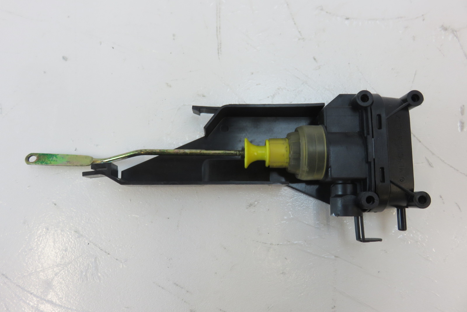 Mercedes W126 Coupe 560SEC lock actuator, for trunk lid 1267580008 S