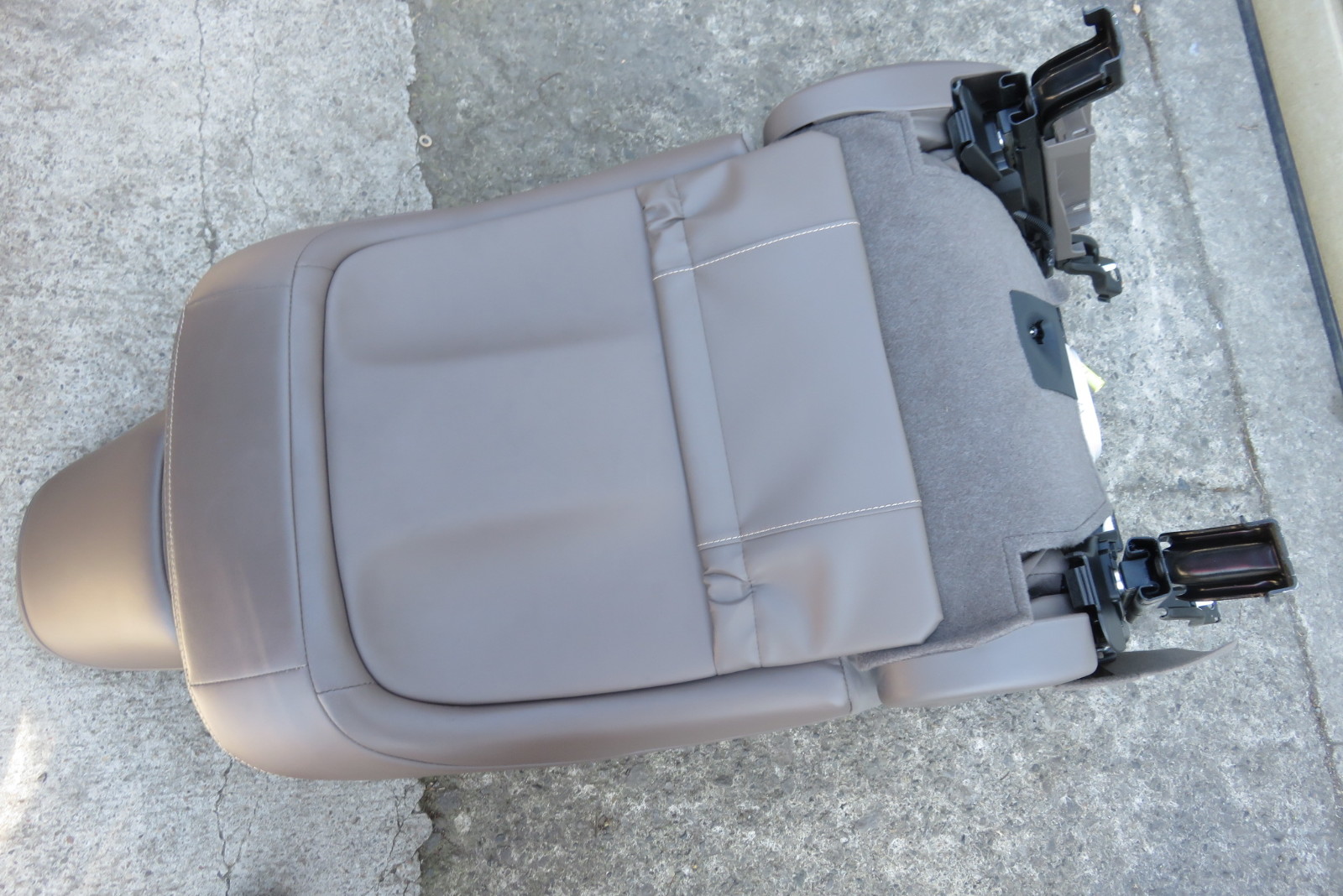 12 Lexus GX460 seat brown sepia right front S Auto Parts