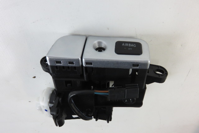 Mercedes R230 SL55 SL500 lock, glovebox release open, 2306800084 SL600 SL550