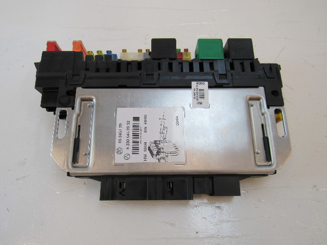 Mercedes R230 SL55 SL500 module, SAM right front 2305452032 right frtont fuse box