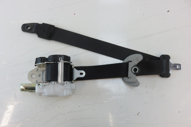 07-09 Lexus LS460 seat belt, left front, black