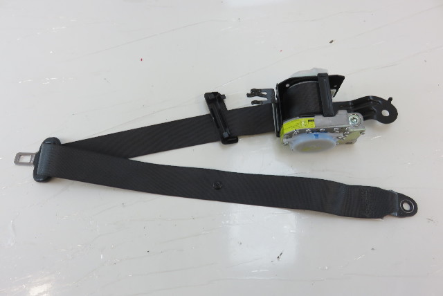 07-09 Lexus LS460 seat belt, left rear, black