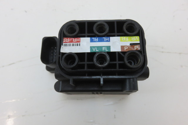 Mercedes W222 S550 valve block, air suspension solenoid 0993200058