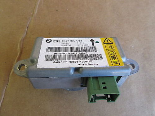 2004 BMW Z4 E85 #1007 Driver Door Airbag Sensor Module Detector 65776927768
