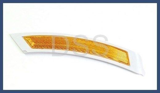 Yellow OEM New for BMW e92 e93 Reflector for Bumper Cover Right Front