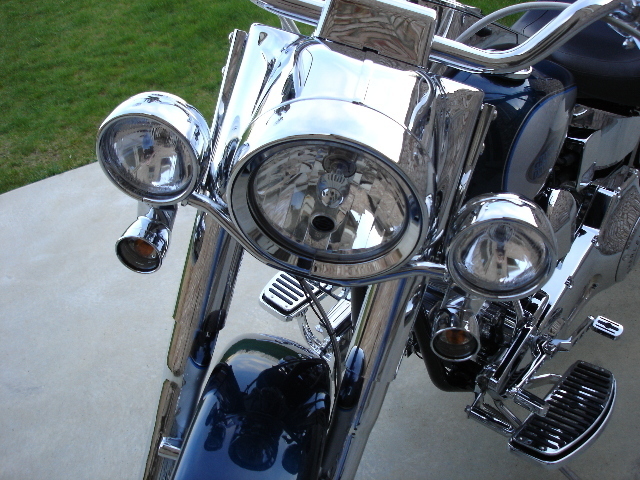 HARLEY HERITAGE FATBOY DELUXE ROAD KING TOURING FLT SPOTLIGHTS